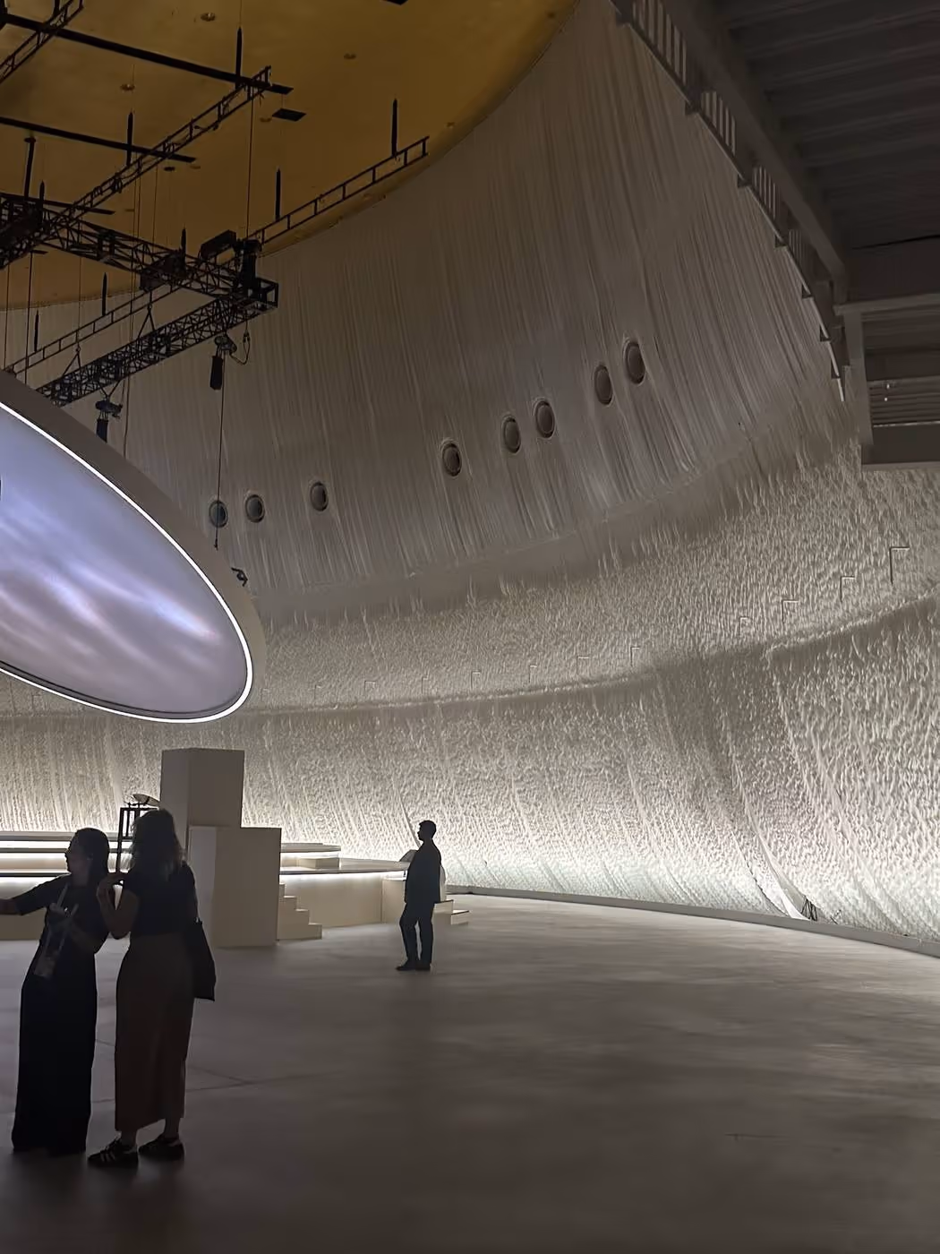 EXPO 2025 OSAKA ウーマンズ パビリオンの会場内部（提供資料。Araの担当範囲を示すものではありません）